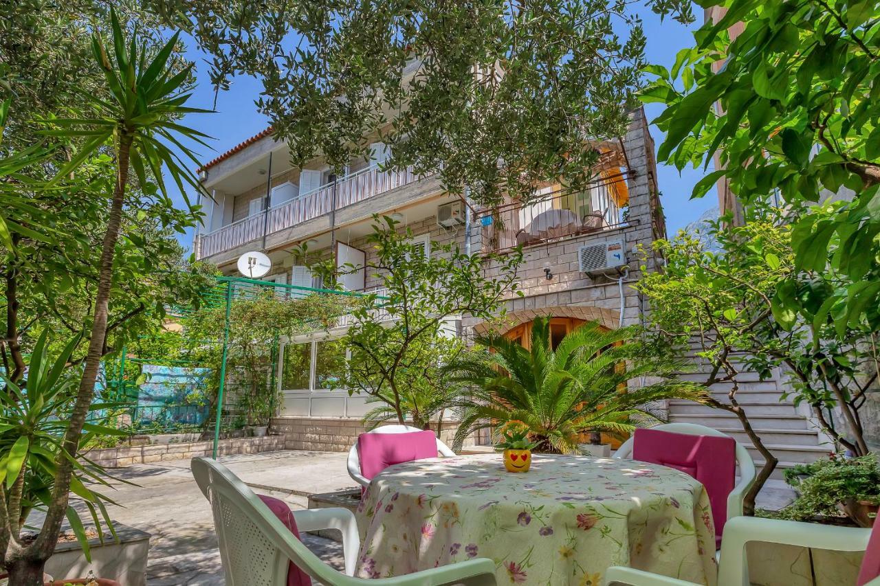 Apartments Marija Makarska Esterno foto